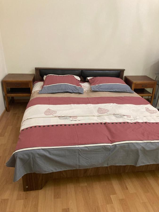 Apartment Kostava 10 Μπατούμι Εξωτερικό φωτογραφία