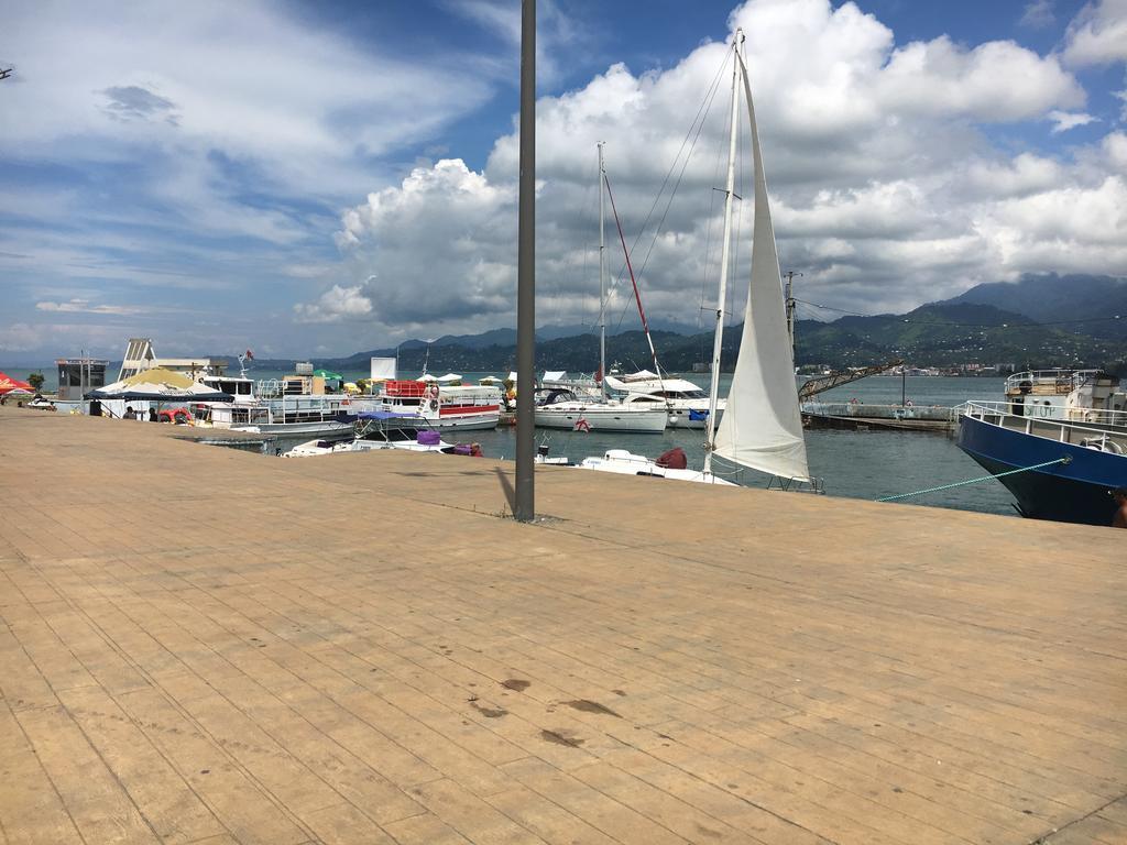 Apartment Kostava 10 Μπατούμι Εξωτερικό φωτογραφία